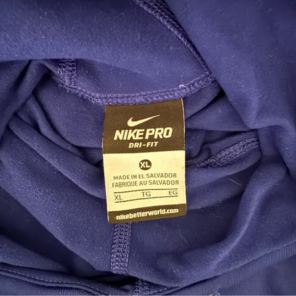 Women's Blue Nike Hoodie Sweater. Used. XL. Dri-Fit. Thumb holes. - Picture 3 of 9